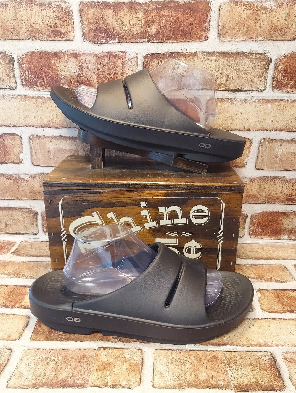 Pre-owned Oofos Ooahh Sport Slides